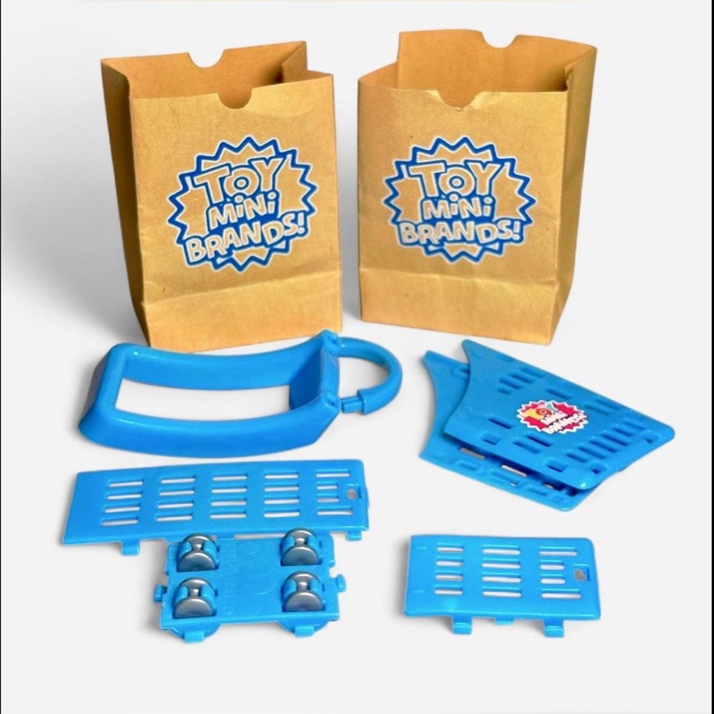 Toy Minibrands with Shopping Bags and Cart!